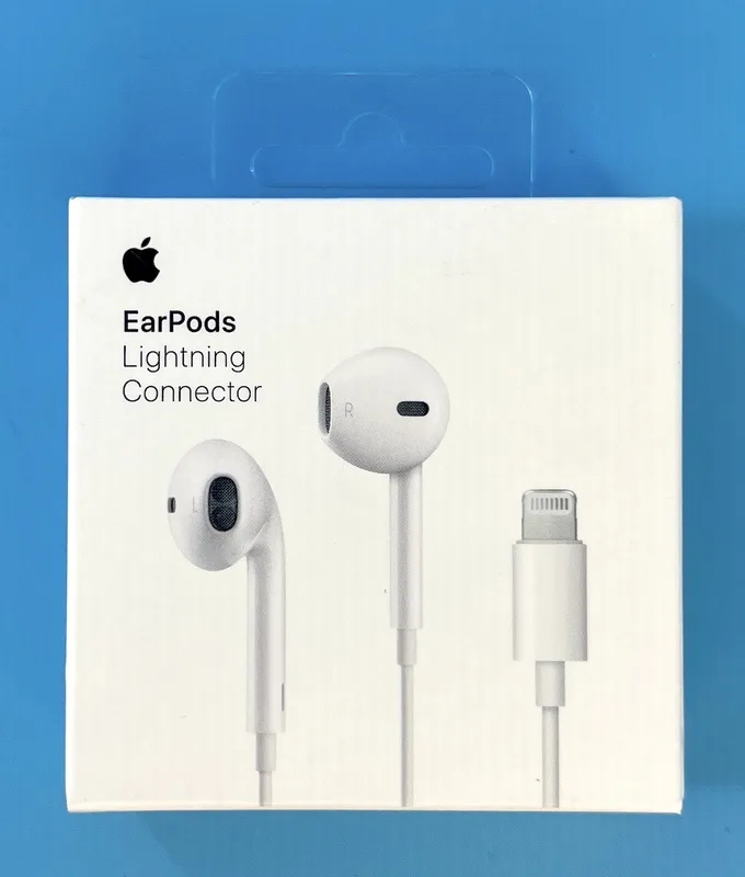 EarPods with Lightning Connector, Model A1748